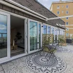 Haya Seaview - Kurhaus